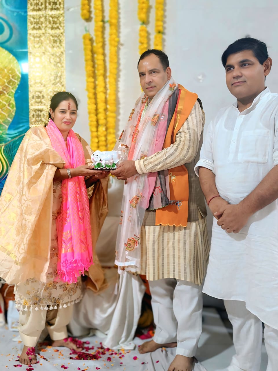 हरियाणा प्रदेश अध्यक्ष मोहनलाल बडोली जी के साथ देवी प्रीति रामानुज जी